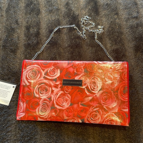 Roses with a Rose handmade coated canvas handbag with crossbody chain - Picture 4 of 7